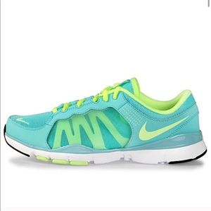 Nike Training Flex TR2 Sneakers Tennis Shoes